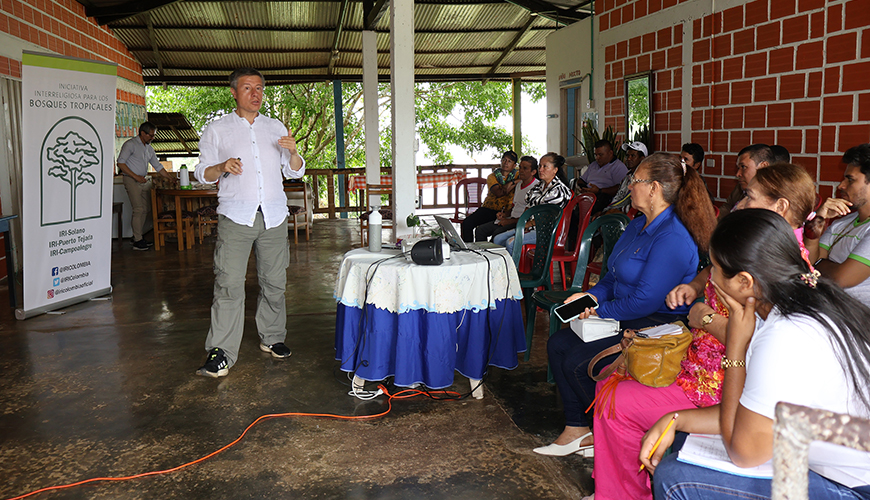José Adolfo Castañeda during the political advocacy workshop.